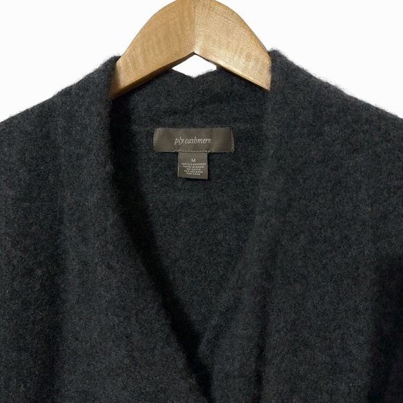 Ply Womens Fuzzy Cashmere Sweater Size M Soft Gray Faux Wrap Front Present Gift - Picture 3 of 4